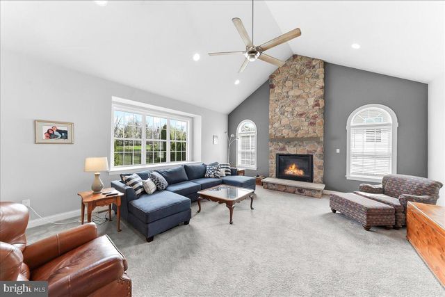 16 GREEN WAY DR, Doylestown, PA 18901