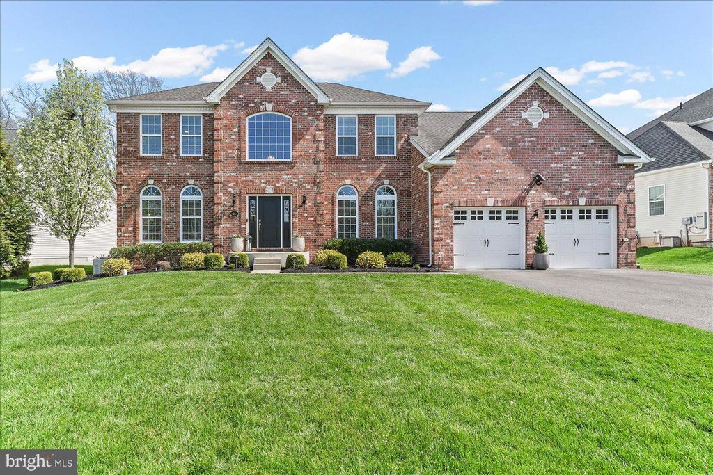 16 GREEN WAY DR, Doylestown, PA 18901
