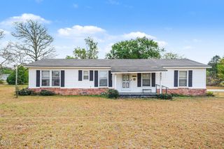 1421 Seabrook School Road, Fayetteville, NC 28312