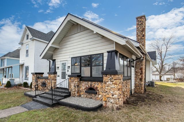 504 7th Street, Monett, MO 65708