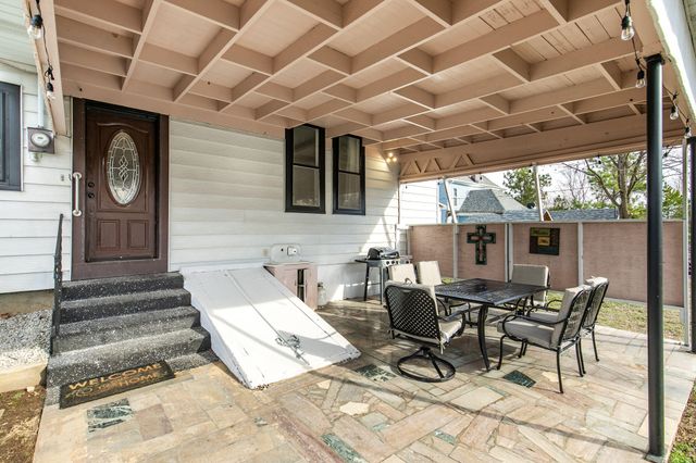 504 7th Street, Monett, MO 65708