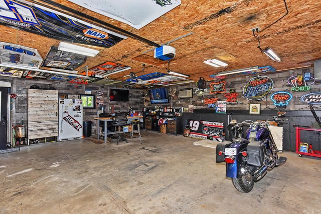 4935 Buena Park ROAD, Waterford, WI 53185