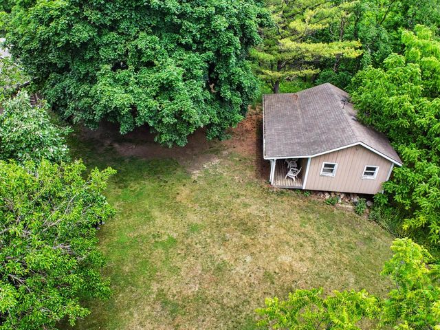4935 Buena Park ROAD, Waterford, WI 53185