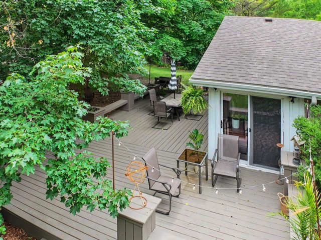 4935 Buena Park ROAD, Waterford, WI 53185