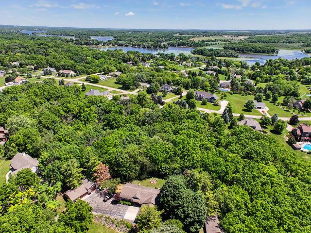 4935 Buena Park ROAD, Waterford, WI 53185