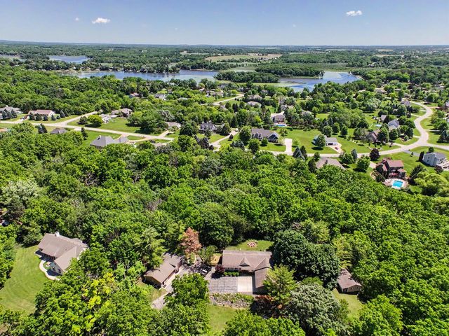 4935 Buena Park ROAD, Waterford, WI 53185