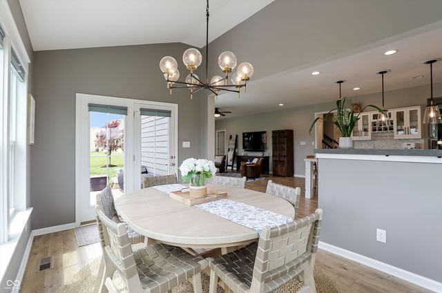 4401 Eaglecrest Place, Zionsville, IN 46077