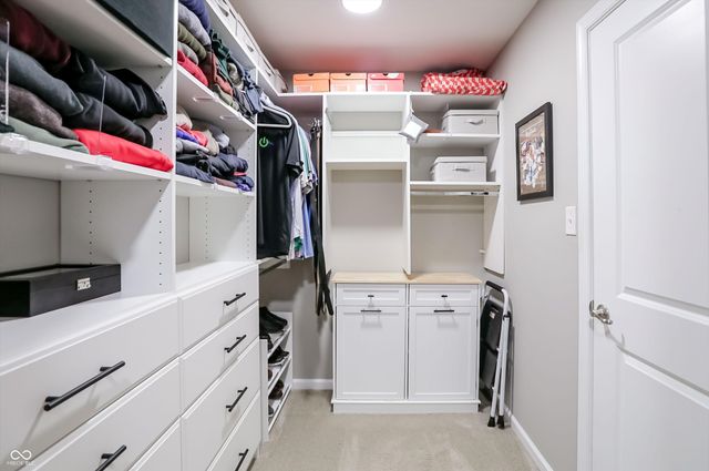 4401 Eaglecrest Place, Zionsville, IN 46077