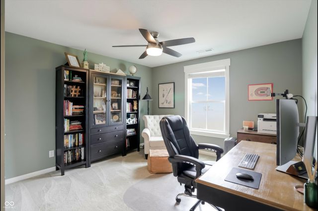 4401 Eaglecrest Place, Zionsville, IN 46077