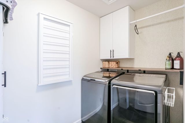 4401 Eaglecrest Place, Zionsville, IN 46077