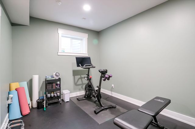 4401 Eaglecrest Place, Zionsville, IN 46077