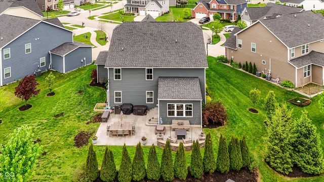 4401 Eaglecrest Place, Zionsville, IN 46077