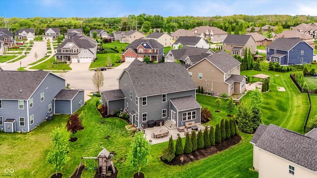 4401 Eaglecrest Place, Zionsville, IN 46077