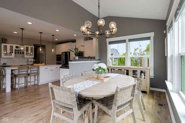 4401 Eaglecrest Place, Zionsville, IN 46077