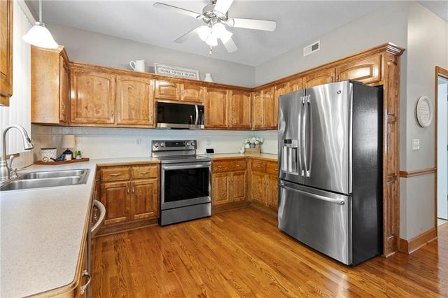 803 Cindy Lane, Raymore, MO 64083