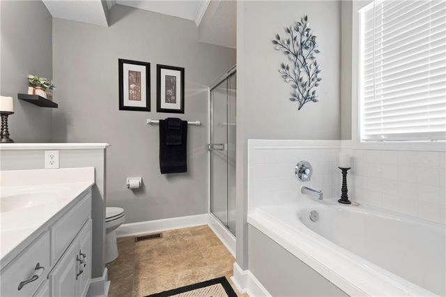 803 Cindy Lane, Raymore, MO 64083