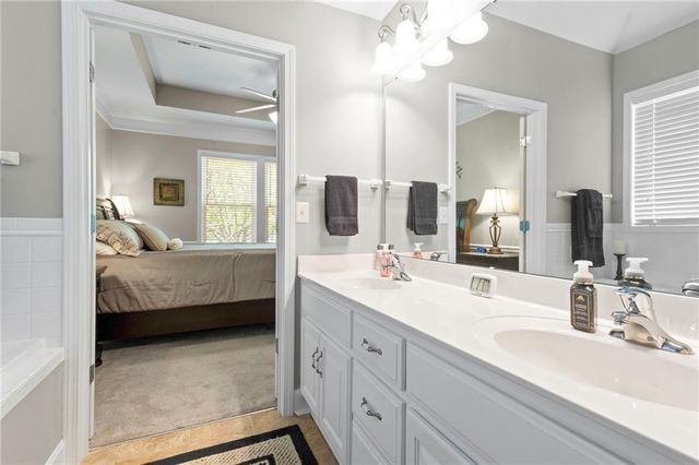 803 Cindy Lane, Raymore, MO 64083