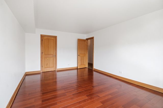 9529 Bronx Avenue 401, Skokie, IL 60077
