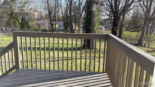 426 Bluff Drive, St Louis, MO 63137