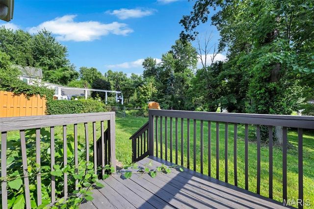 426 Bluff Drive, St Louis, MO 63137