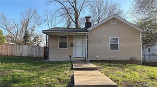426 Bluff Drive, St Louis, MO 63137