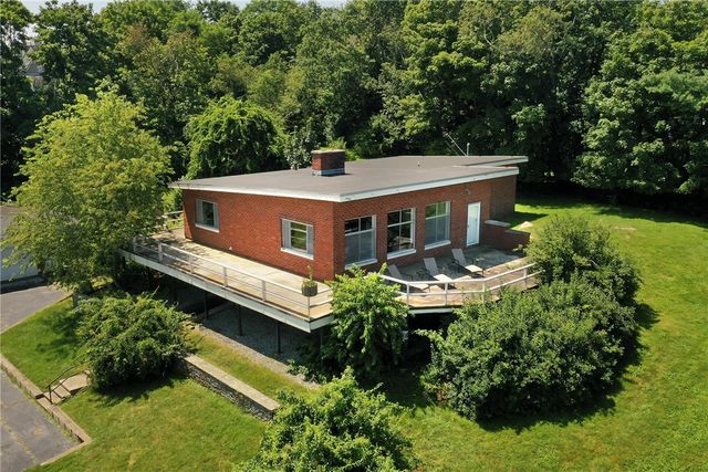 3 Harbor View Drive, Newport, RI 02840