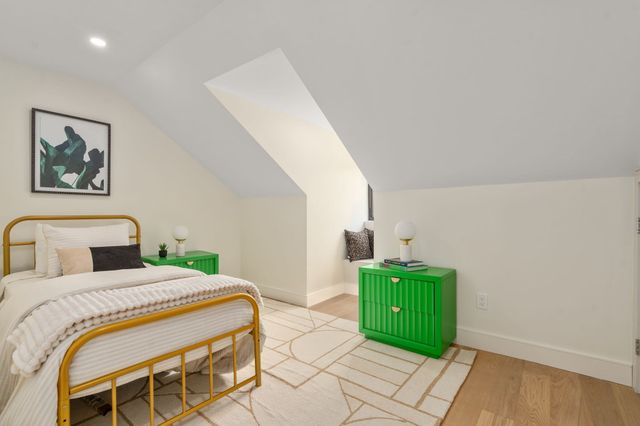 31 Conwell Ave, Somerville, MA 02144