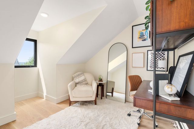 31 Conwell Ave, Somerville, MA 02144