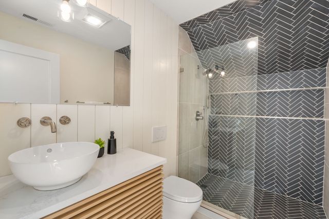 31 Conwell Ave, Somerville, MA 02144