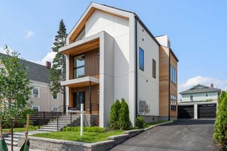 31 Conwell Ave, Somerville, MA 02144