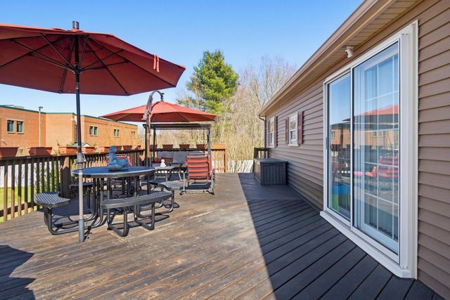 129 Brady Circle, Manchester, NH 03109