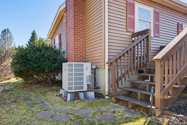 129 Brady Circle, Manchester, NH 03109