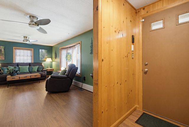 129 Brady Circle, Manchester, NH 03109