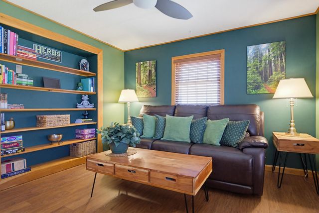 129 Brady Circle, Manchester, NH 03109