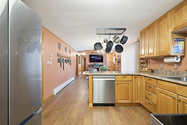 129 Brady Circle, Manchester, NH 03109