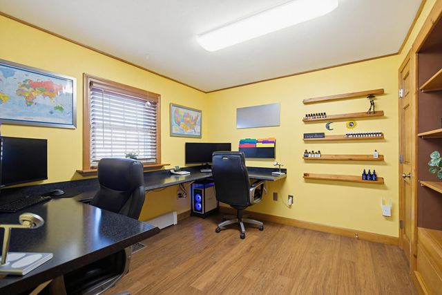 129 Brady Circle, Manchester, NH 03109