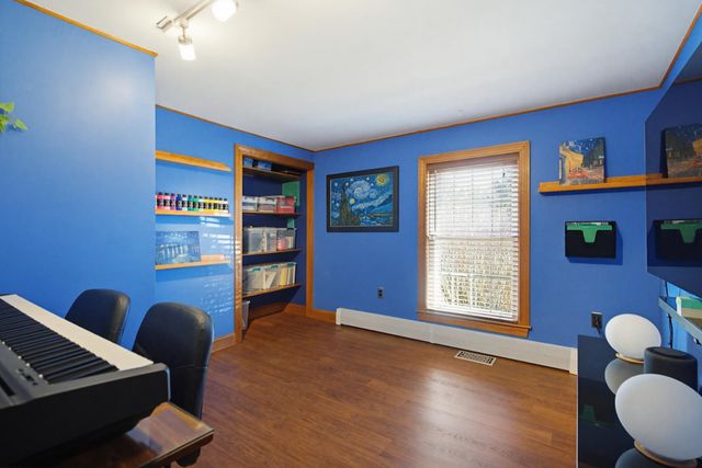 129 Brady Circle, Manchester, NH 03109