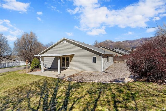 1450 BLACK MOUNTAIN DR, Ogden, UT 84405