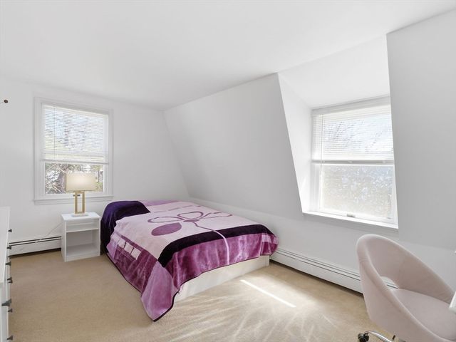 19 Elm Ct, Andover, MA 01810