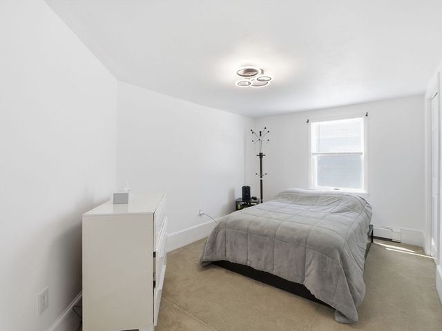 19 Elm Ct, Andover, MA 01810