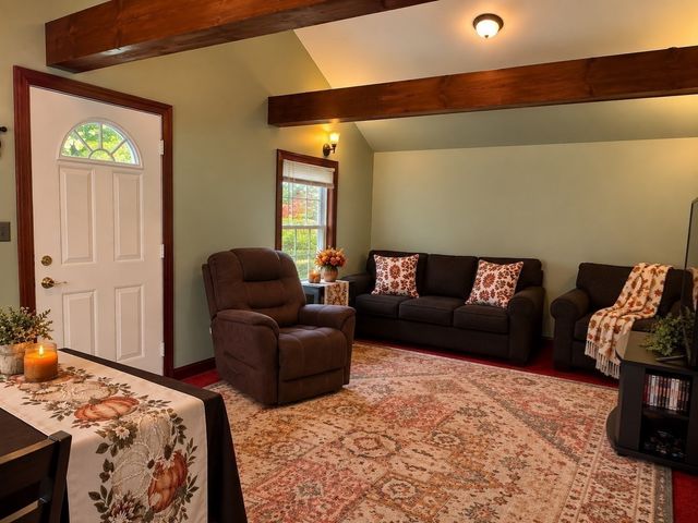 36 Oakland Dr, Auburn, MA 01501