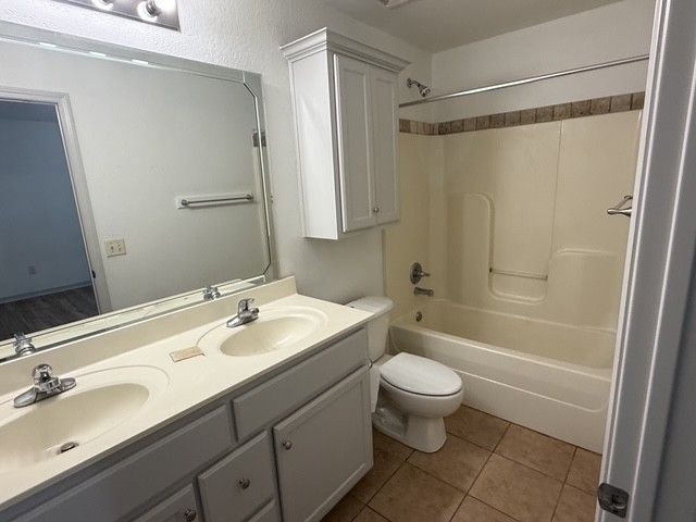1200 S C Court, Rogers, AR 72756