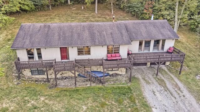 353 Bass Lane, Senecaville, OH 43780