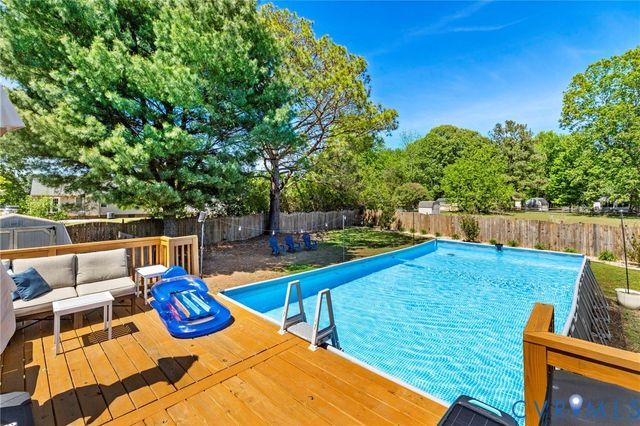 8040 Quinton Cir, Quinton, VA 23141