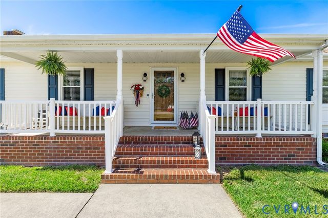 8040 Quinton Cir, Quinton, VA 23141