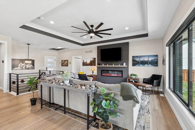 1207 Colonial Court, Eldridge, IA 52748