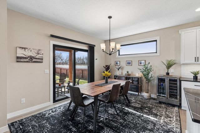 1207 Colonial Court, Eldridge, IA 52748