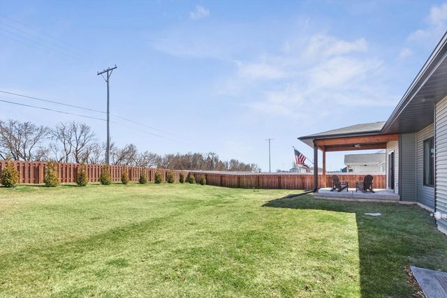 1207 Colonial Court, Eldridge, IA 52748