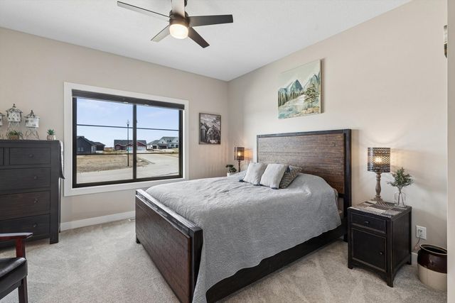 1207 Colonial Court, Eldridge, IA 52748