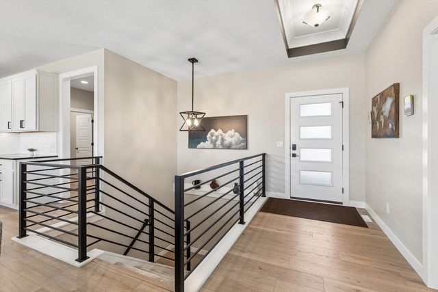 1207 Colonial Court, Eldridge, IA 52748